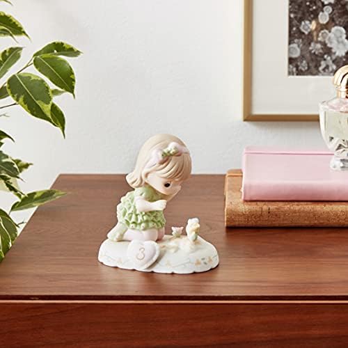 Momente prețioase, Growing in Grace, vârsta de 3 ani, figurină din porțelan bisque, fată blondă, 142012